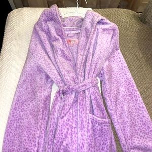 L/XL purple leopard juicy couture robe